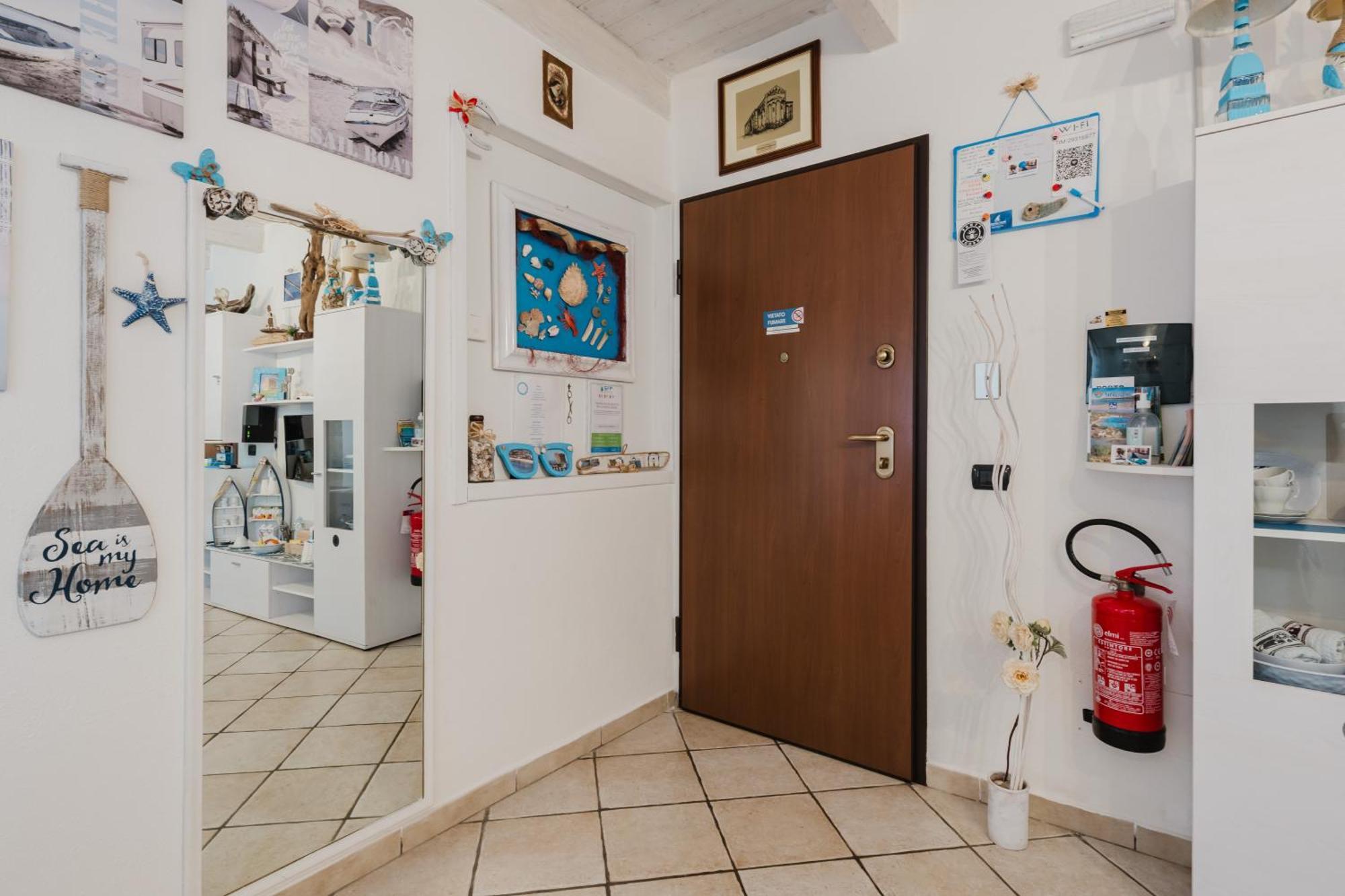 Il Posto Nascosto Bed & Breakfast Порто Торес Екстериор снимка
