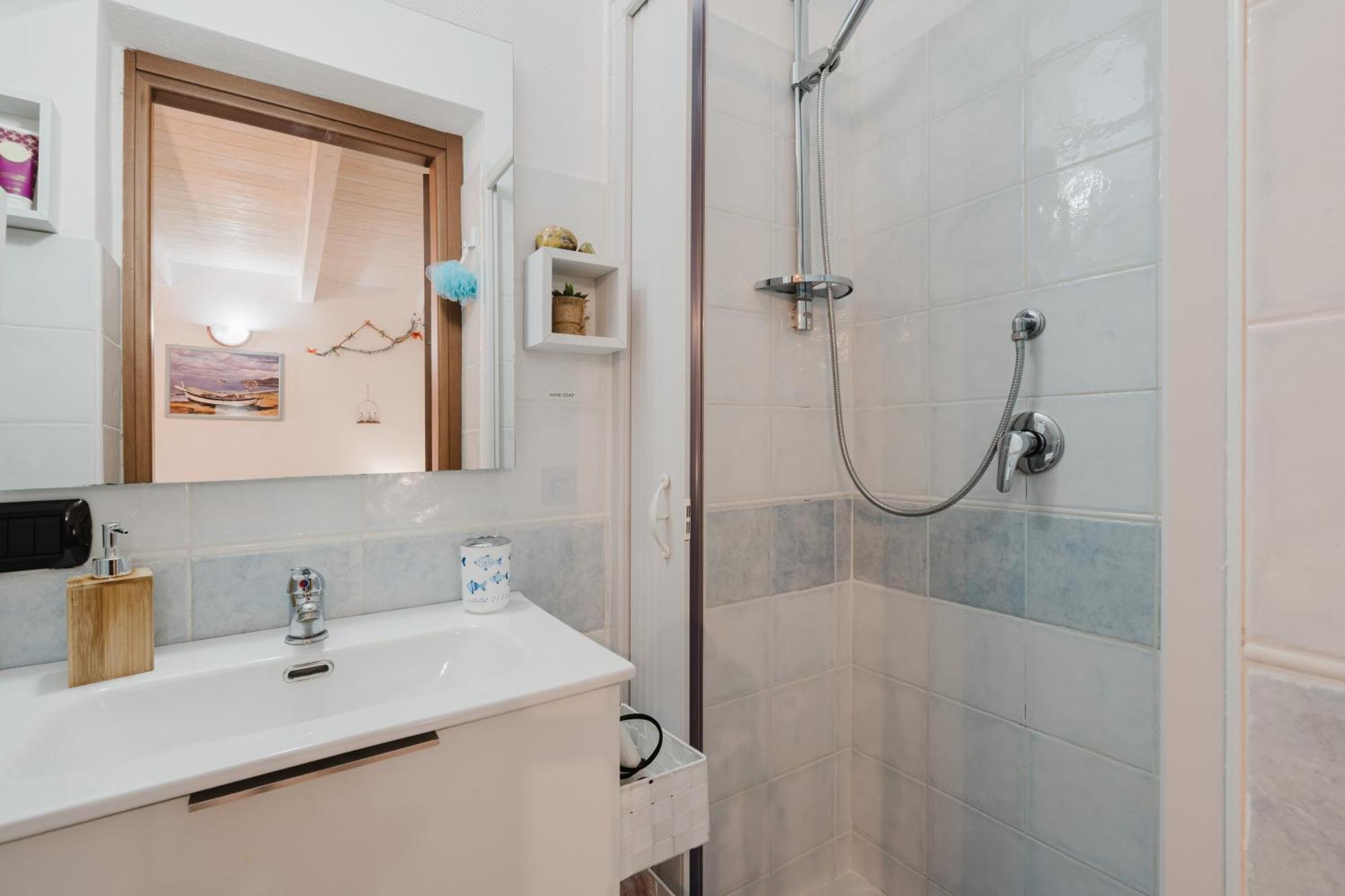 Il Posto Nascosto Bed & Breakfast Порто Торес Екстериор снимка